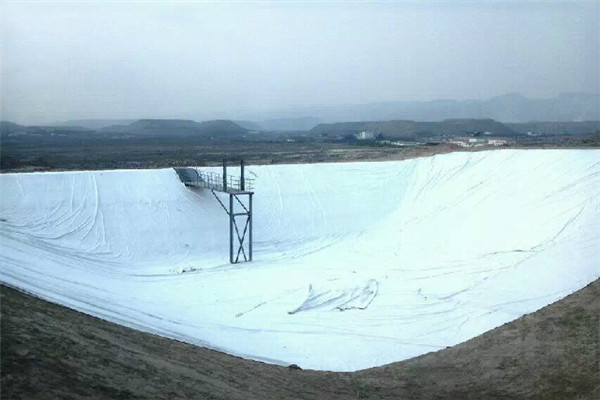 長(zhǎng)絲土工布很強(qiáng)的市場(chǎng)競(jìng)爭(zhēng)力及良好的技術(shù)經(jīng)濟(jì)